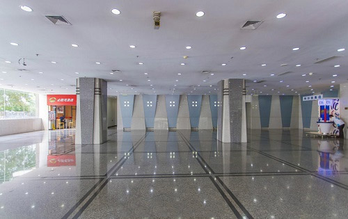 远大中心大堂